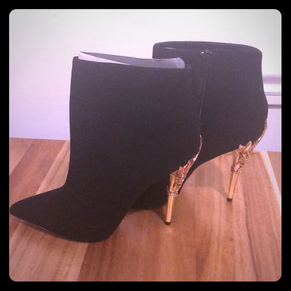 Black boots